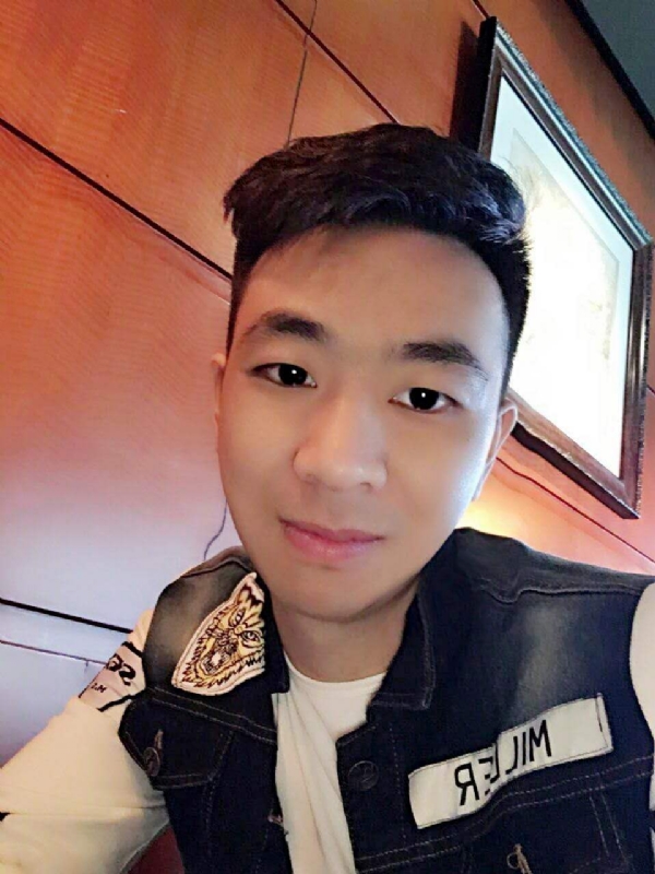 滞后的微笑的第三张照片--邯郸相亲服务中心