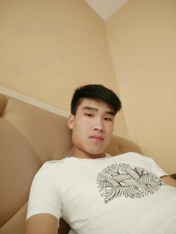 谁不曾孤单上路的第一张照片--邯郸相亲服务中心