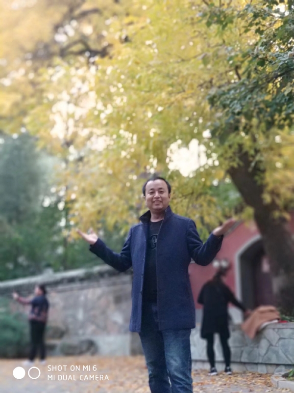 爱转角的第一张照片--邯郸相亲服务中心