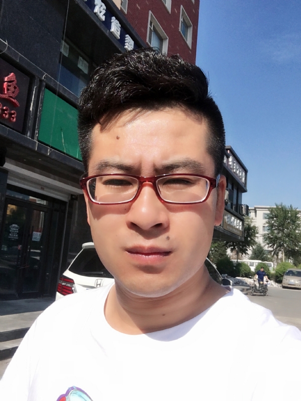 AA首席的第一张照片--邯郸相亲服务中心