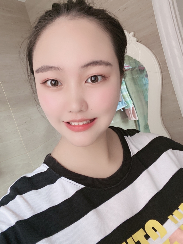 灵儿的第二张照片--邯郸相亲服务中心