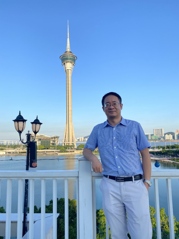 Yangyi的第二张照片--邯郸相亲服务中心