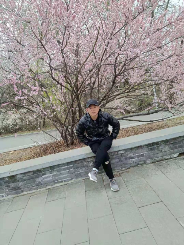 寻找幸福的第一张照片--邯郸相亲服务中心