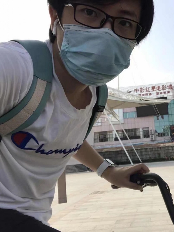 丁先生的第二张照片--邯郸相亲服务中心