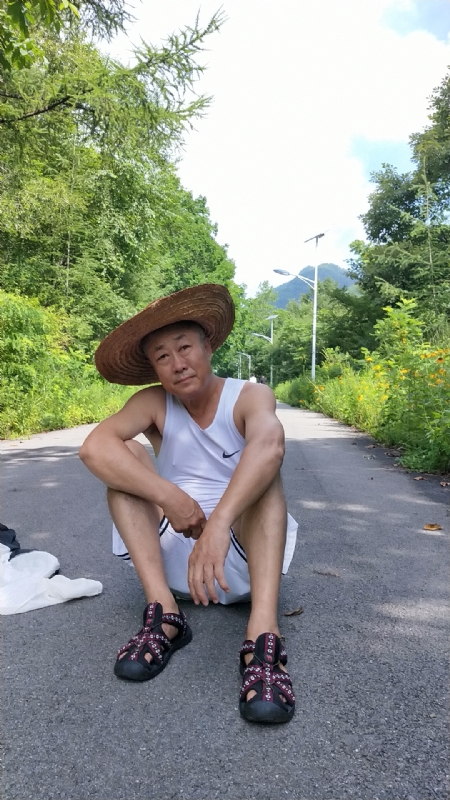 真诚寻伴的第一张照片--邯郸相亲服务中心