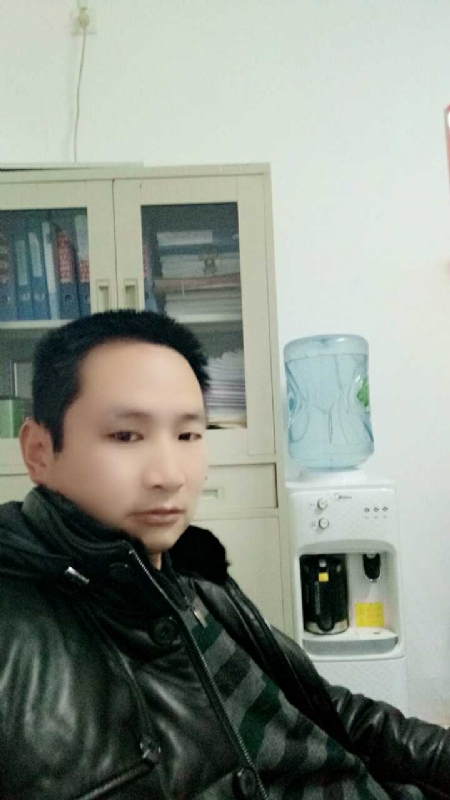 蓝色棒棒糖的第一张照片--邯郸相亲服务中心