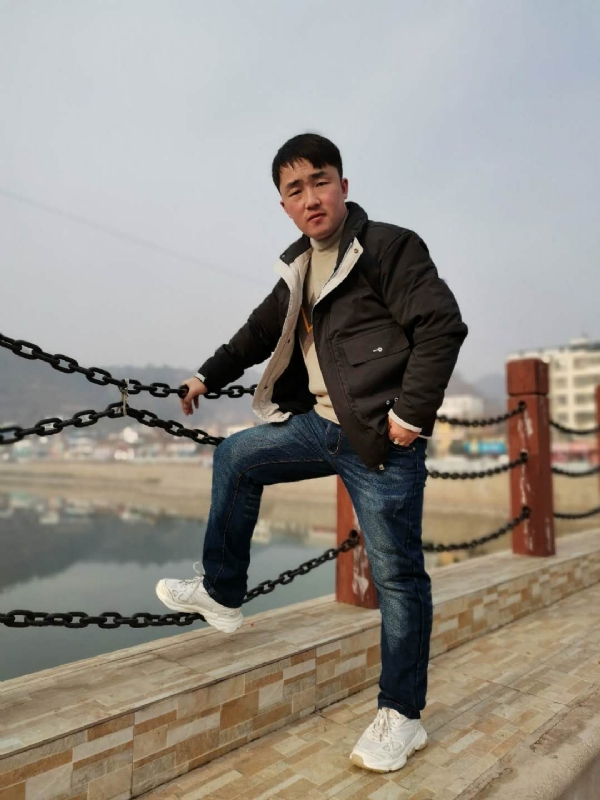 性情中人的第一张照片--邯郸相亲服务中心