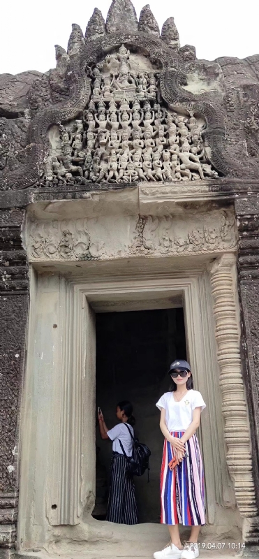 桃花与酒的第二张照片--邯郸相亲服务中心