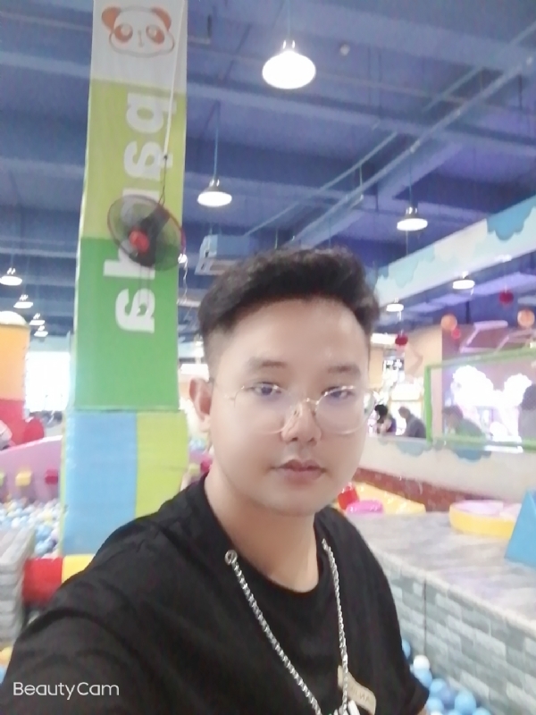 棒哥的第三张照片--邯郸相亲服务中心