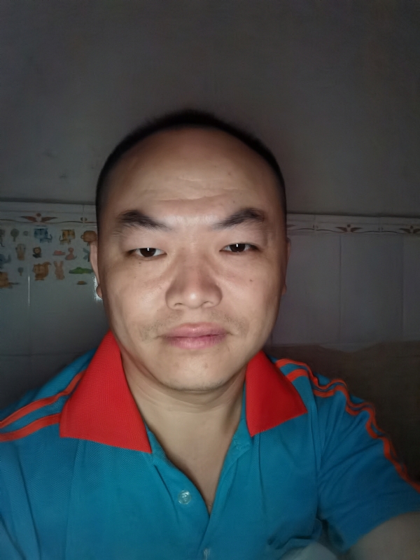 与子携老的第二张照片--邯郸相亲服务中心