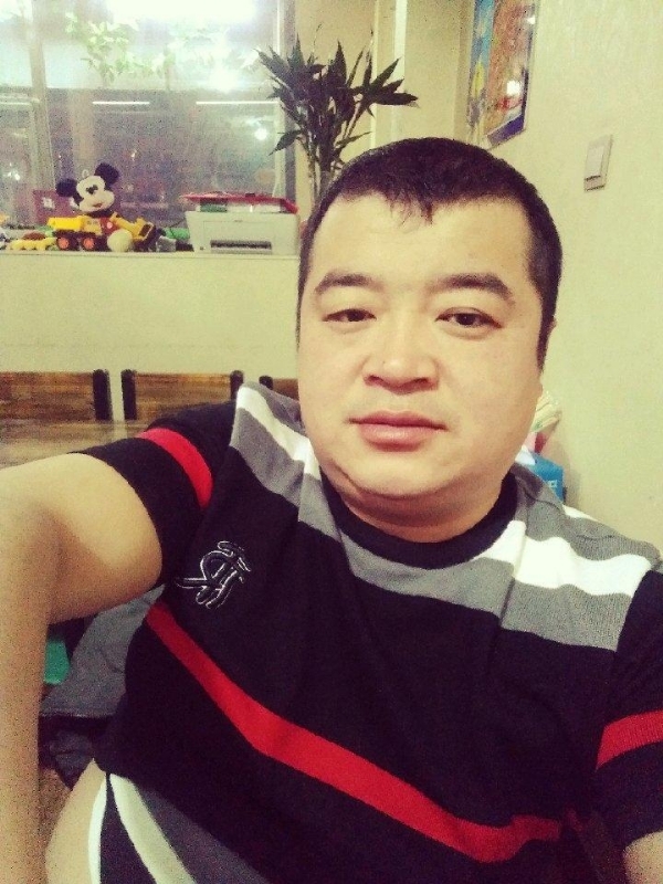 老实人的第一张照片--邯郸相亲服务中心