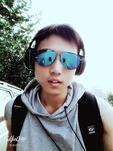 失意的人的第一张照片--邯郸相亲服务中心