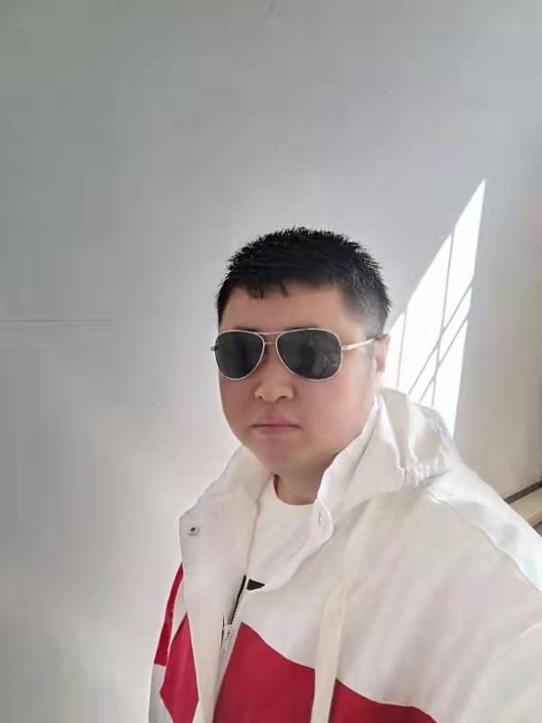 大漠叔叔的第一张照片--邯郸相亲服务中心