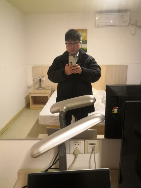 胡先生的第二张照片--邯郸相亲服务中心