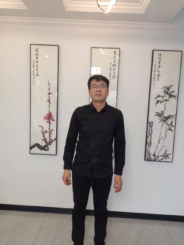 情义比天高的第一张照片--邯郸相亲服务中心