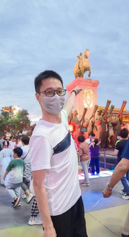 一休哥的第一张照片--邯郸相亲服务中心