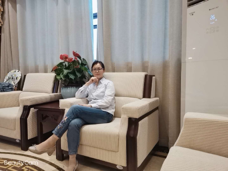 秋水伊人的第一张照片--邯郸相亲服务中心