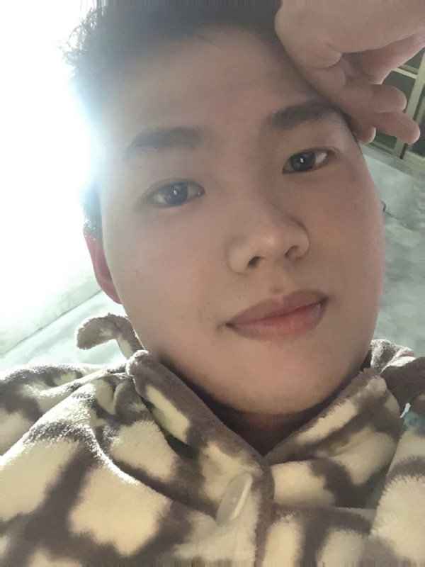 她的第四张照片--邯郸相亲服务中心