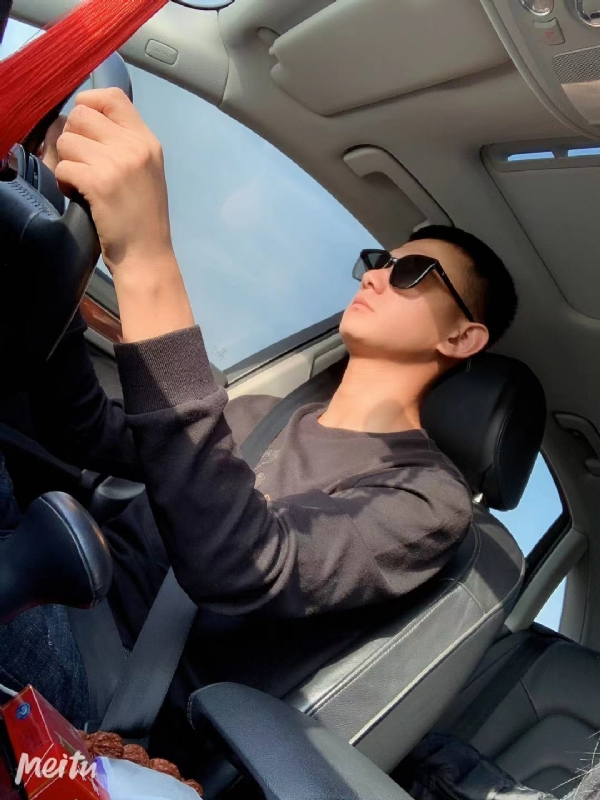 小五的第一张照片--邯郸相亲服务中心