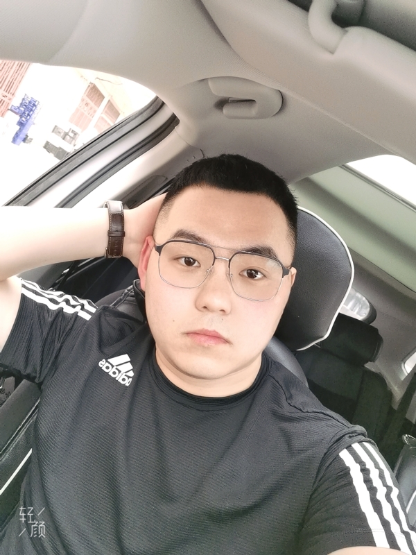 海阔天空的第一张照片--邯郸相亲服务中心