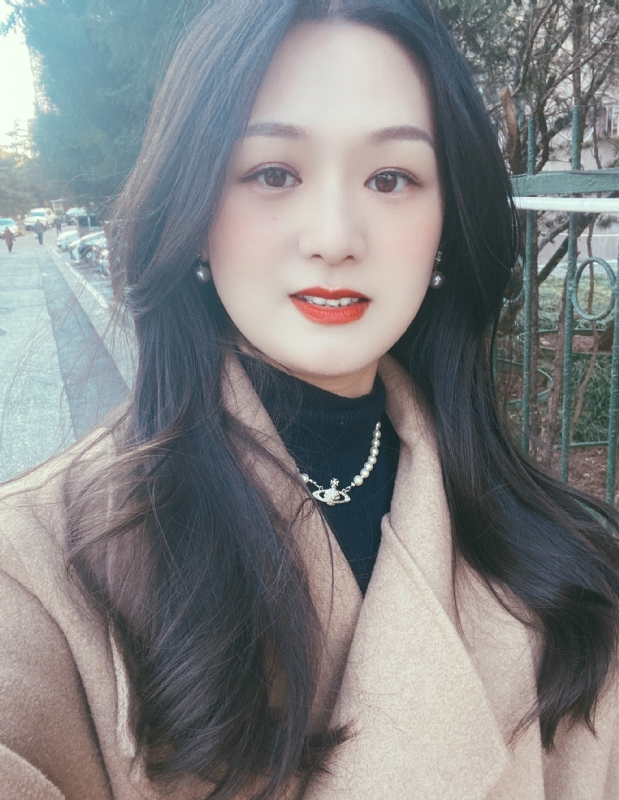 盧盈穎的第一张照片--邯郸相亲服务中心