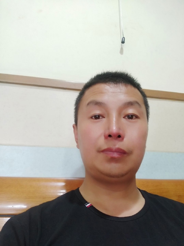 快乐的小鱼儿的第一张照片--邯郸相亲服务中心