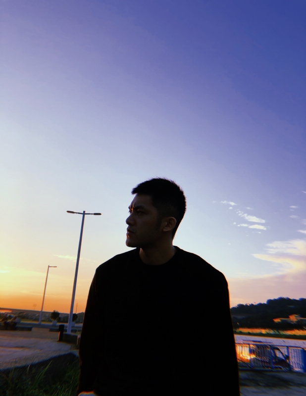 只抽半根煙的第二张照片--邯郸相亲服务中心