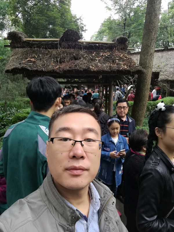 撑起一片天的第一张照片--邯郸相亲服务中心