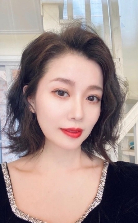 束負的第一张照片--邯郸相亲服务中心