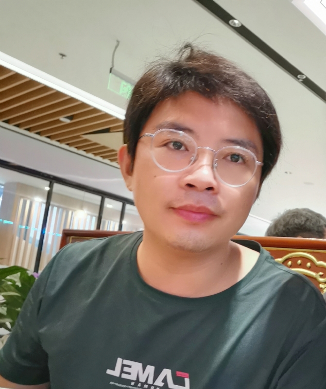 陆迅的第三张照片--邯郸相亲服务中心