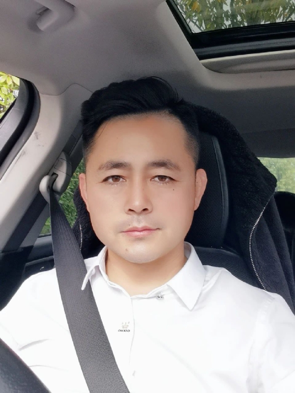 阿华大人的第一张照片--邯郸相亲服务中心