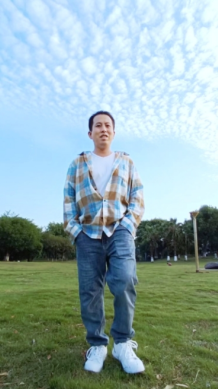 曹先生的第一张照片--邯郸相亲服务中心