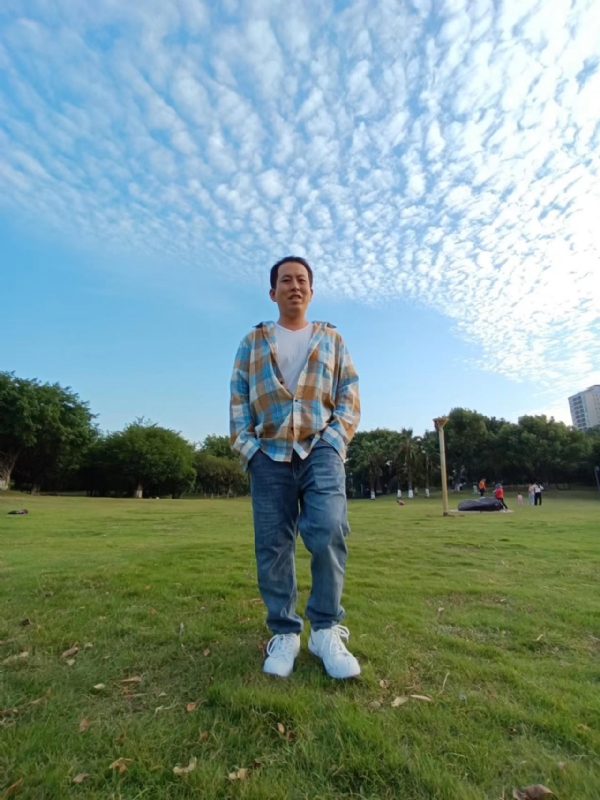 曹先生的第三张照片--邯郸相亲服务中心