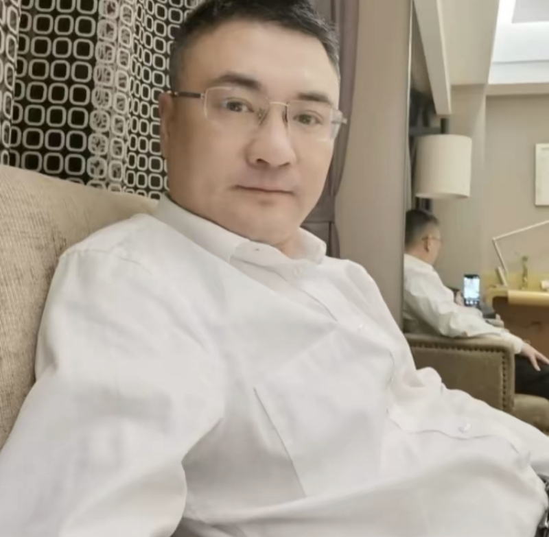 追逐的第二张照片--邯郸相亲服务中心