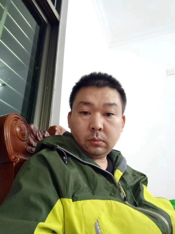 阿汤的第一张照片--邯郸相亲服务中心