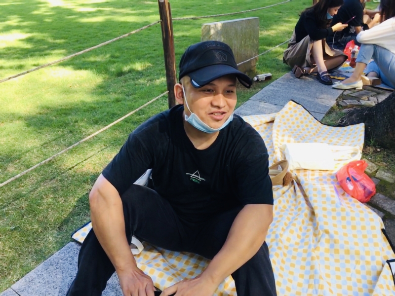 好大一颗石头的第一张照片--邯郸相亲服务中心