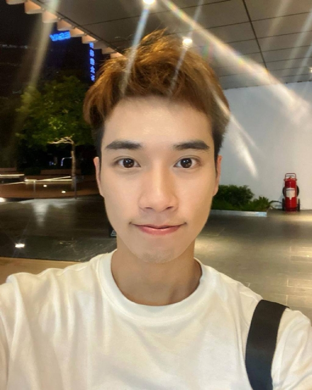 油菜花的第一张照片--邯郸相亲服务中心