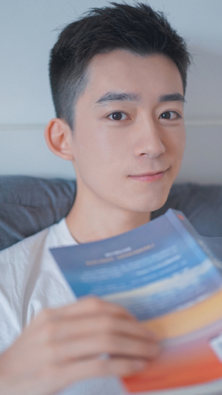 顾飞的第三张照片--邯郸相亲服务中心