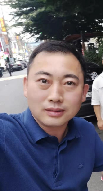 李龙的第二张照片--邯郸相亲服务中心