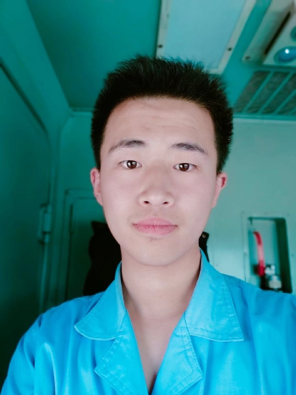 生而为人的第三张照片--邯郸相亲服务中心