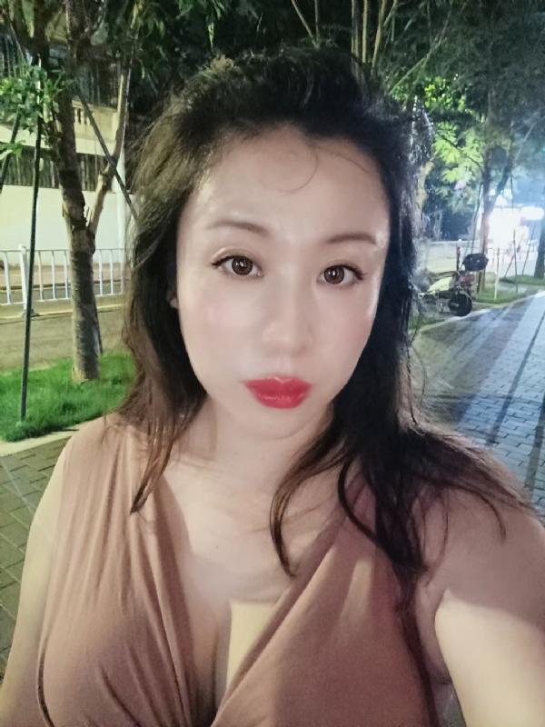 叶子青青的第一张照片--邯郸相亲服务中心