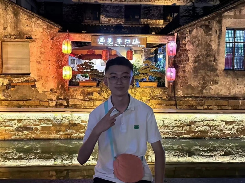 李四的第一张照片--邯郸相亲服务中心