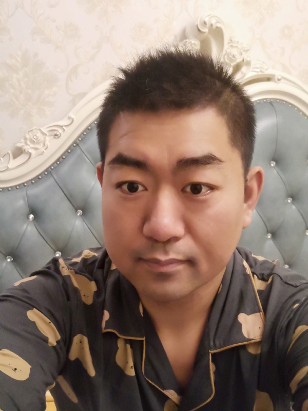 曾经的第一张照片--邯郸相亲服务中心