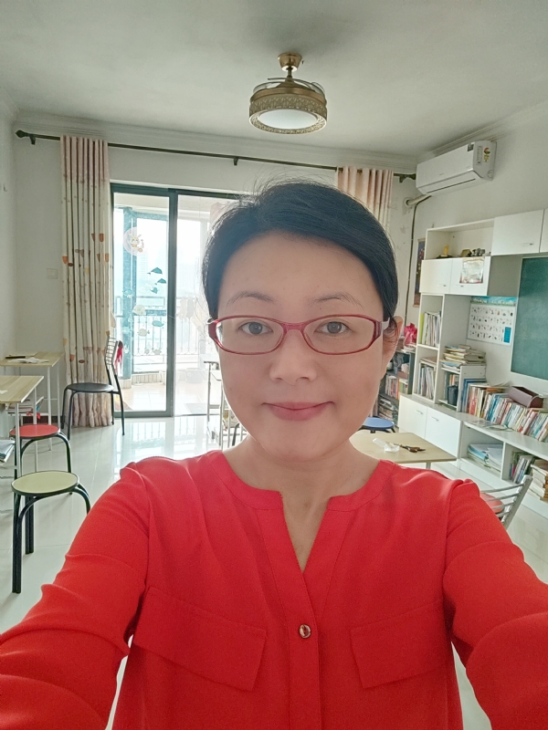 丽华的第二张照片--邯郸相亲服务中心