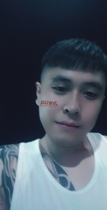 愚忠的第一张照片--邯郸相亲服务中心