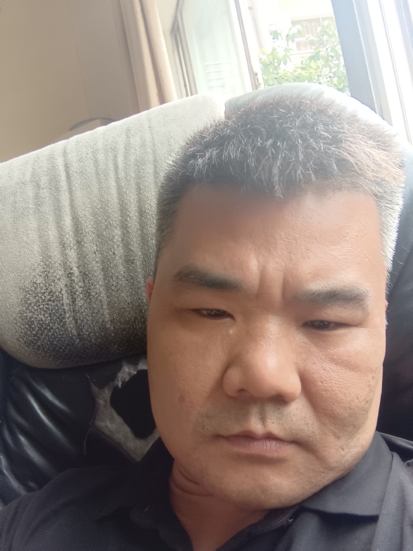 路人的第一张照片--邯郸相亲服务中心