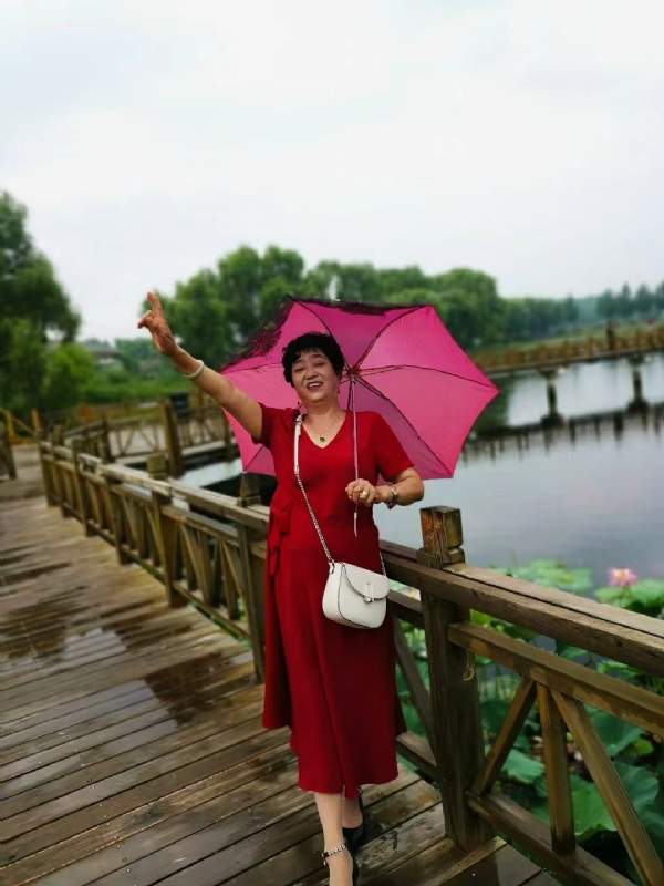 陈姐的第三张照片--邯郸相亲服务中心