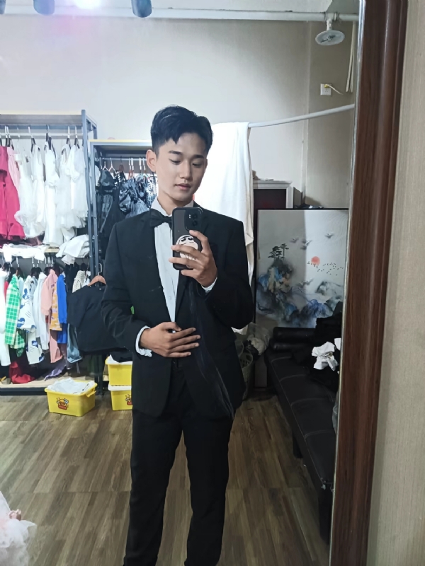 李梓宇的第一张照片--邯郸相亲服务中心