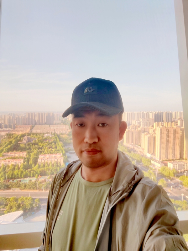 勇攀高峰的第二张照片--邯郸相亲服务中心