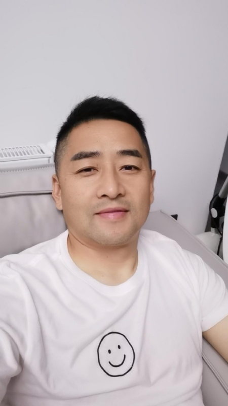 向阳而生的第一张照片--邯郸相亲服务中心